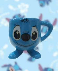 TAZA PATITAS BLANCAS